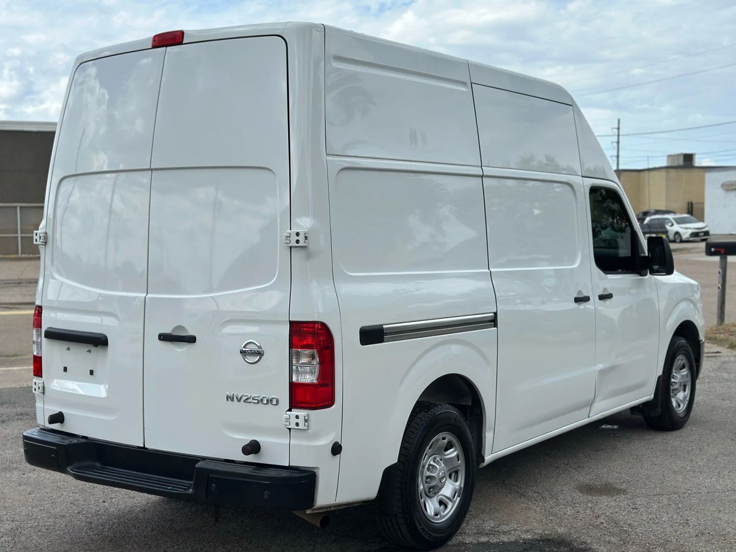 2018 Nissan Nv2500 Hd Cargo - Image 6