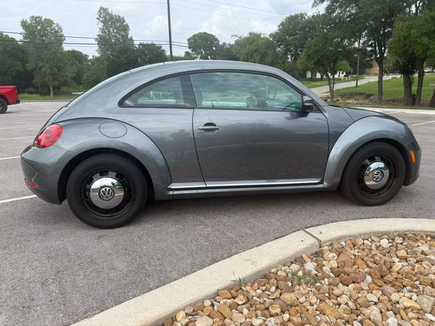 2014 Volkswagen Beetle - Image 2
