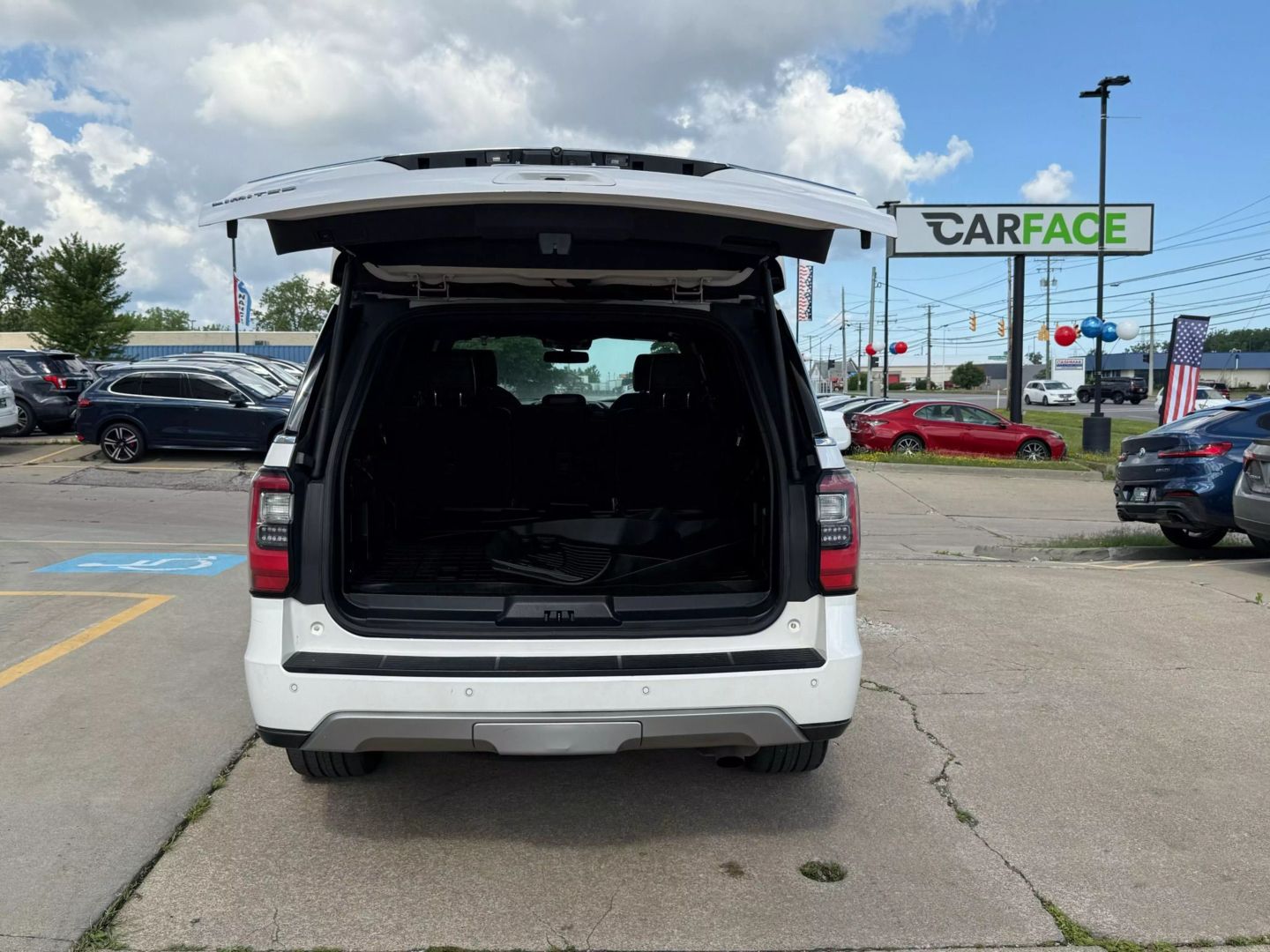 2018 Ford Expedition - Image 12