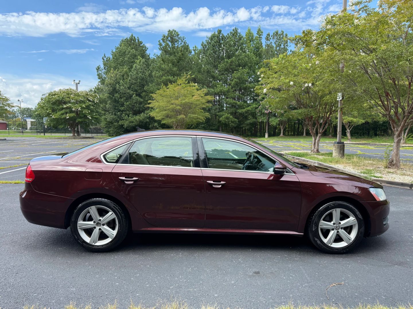 2012 Volkswagen Passat - Image 4