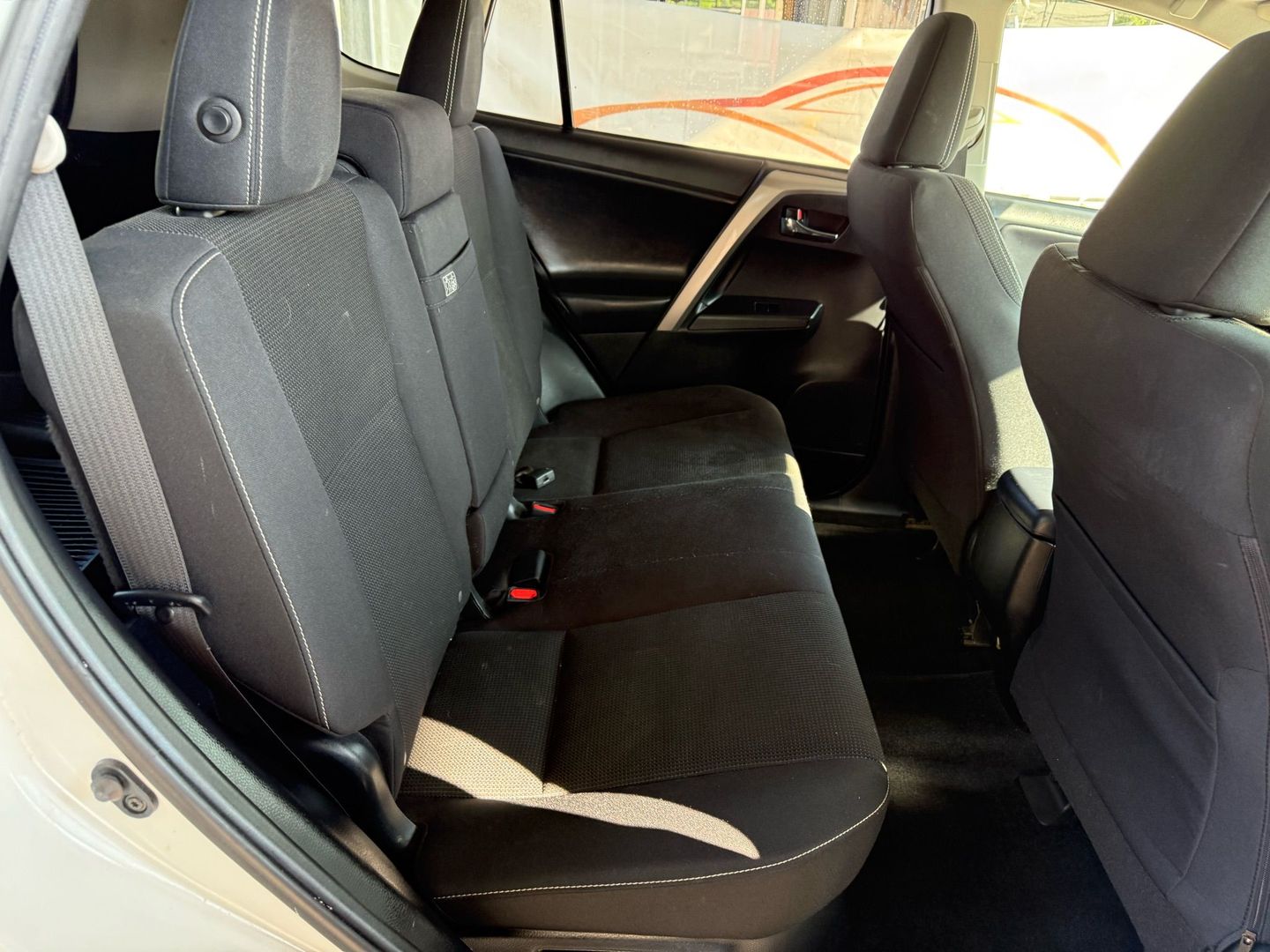2018 Toyota Rav4 Hybrid - Image 22