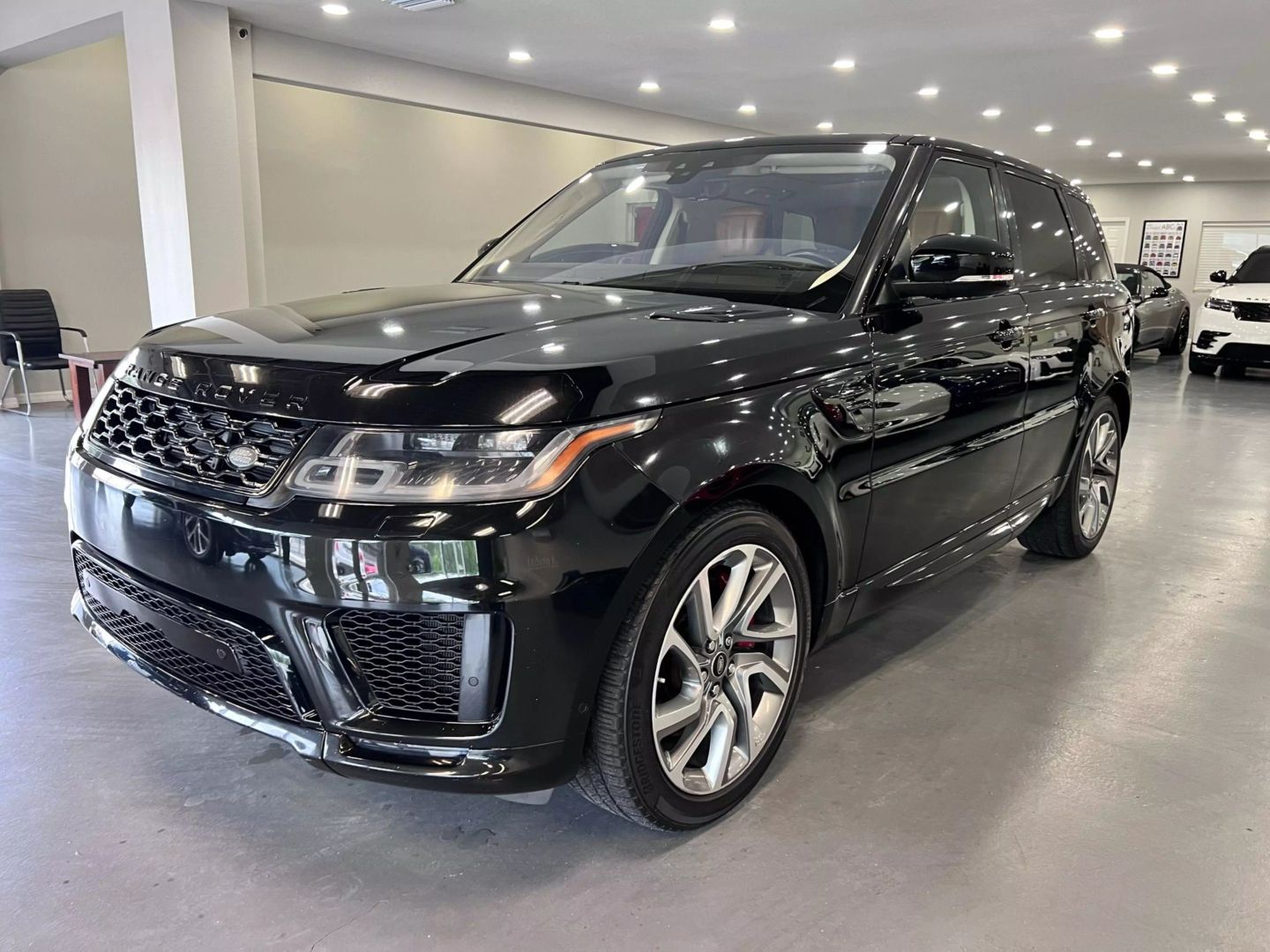2018 Land Rover Range Rover Sport Hse Dynamic Sport Utility 4d - Image 3