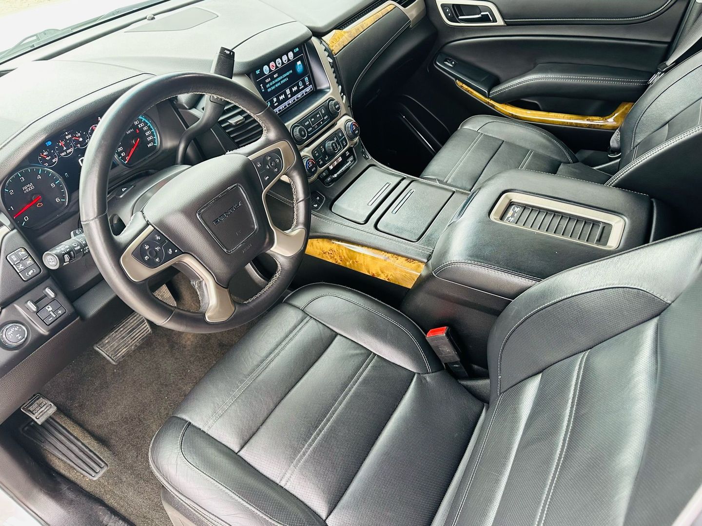2017 Gmc Yukon Xl - Image 16