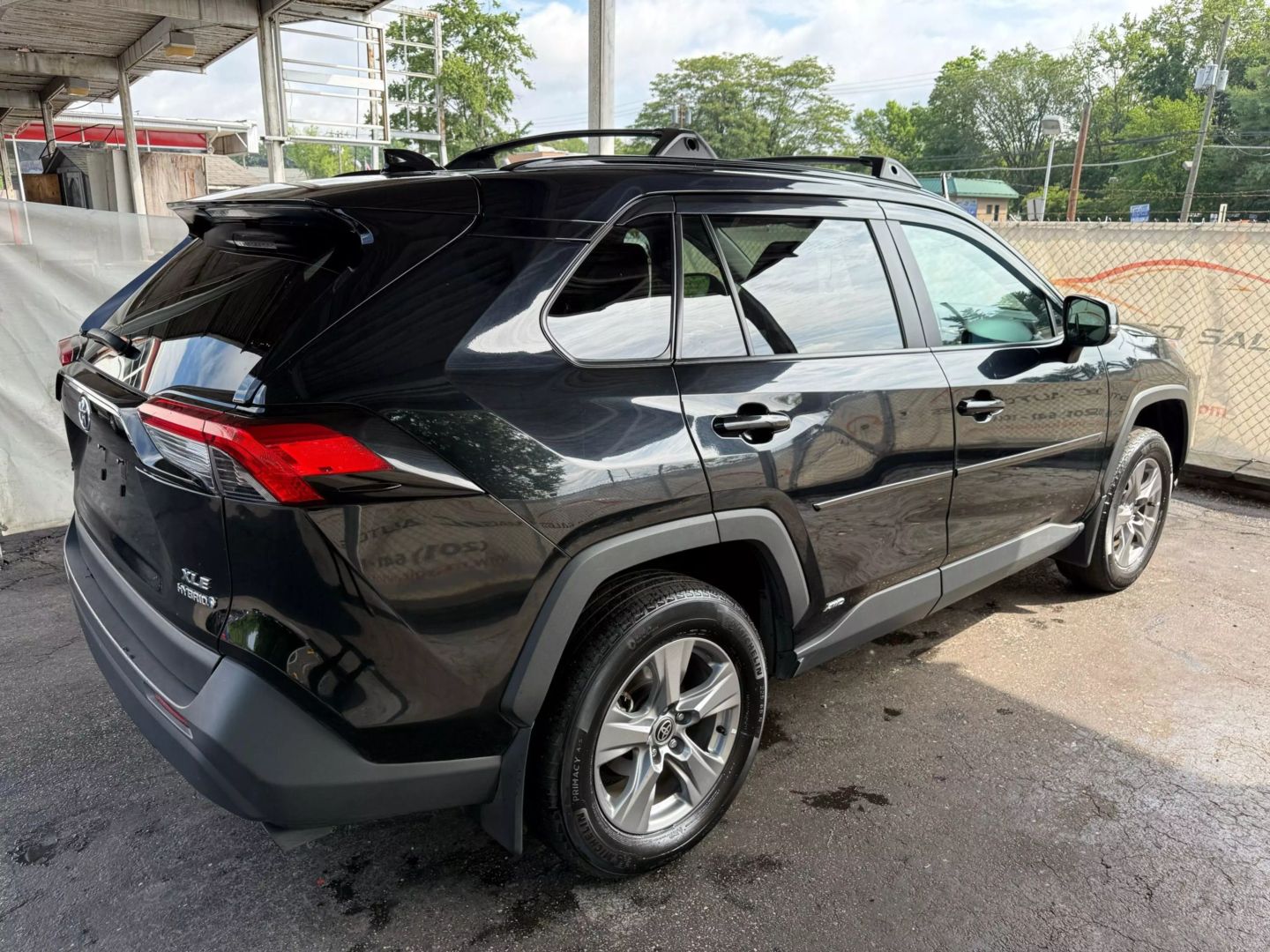 2023 Toyota Rav4 Hybrid - Image 12
