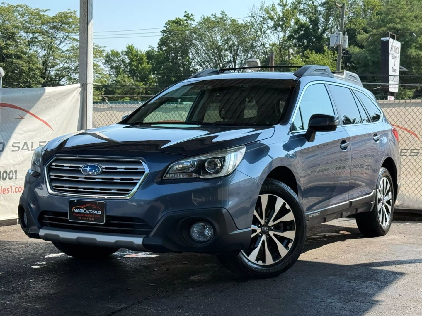 2017 Subaru Outback - Image 1