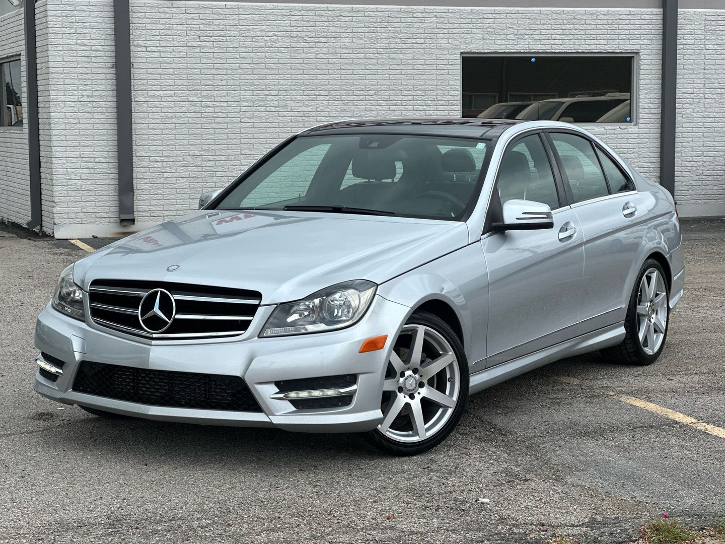 2014 Mercedes-benz C-class - Image 2