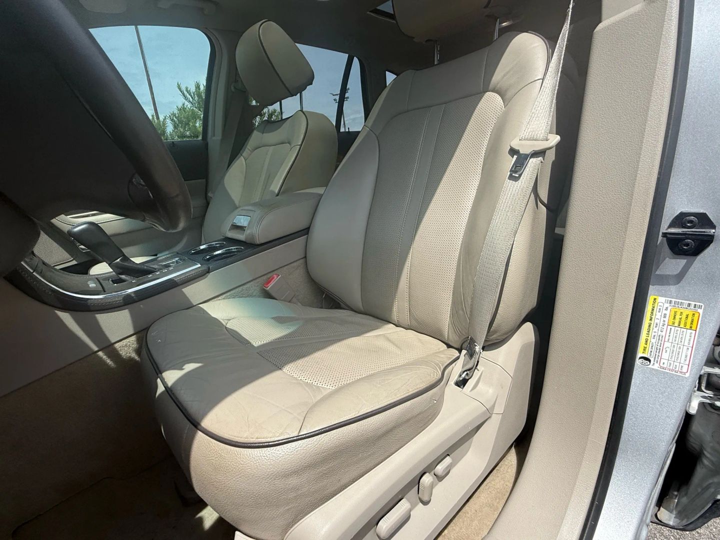 2014 Lincoln Mkx - Image 29