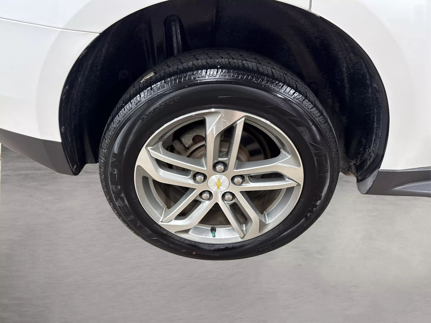 2016 Chevrolet Equinox - Image 16