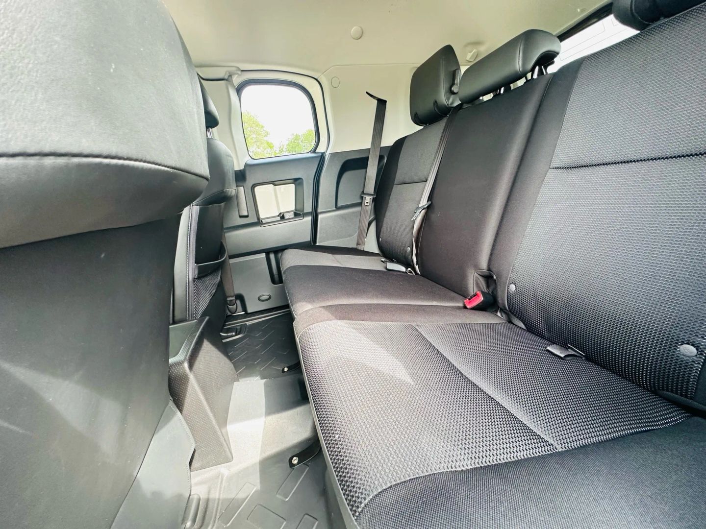 2013 Toyota Fj Cruiser - Image 15