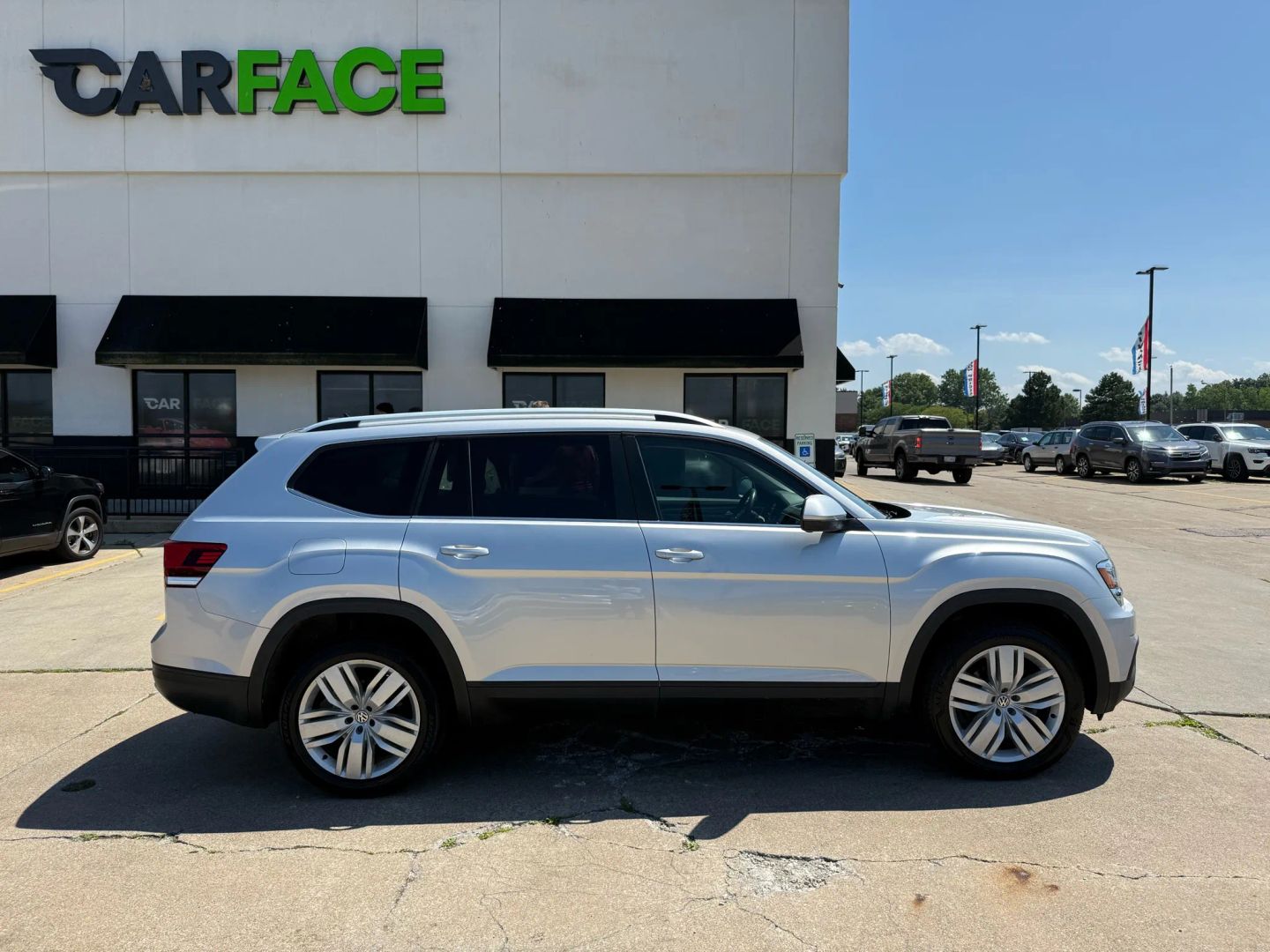 2019 Volkswagen Atlas - Image 17