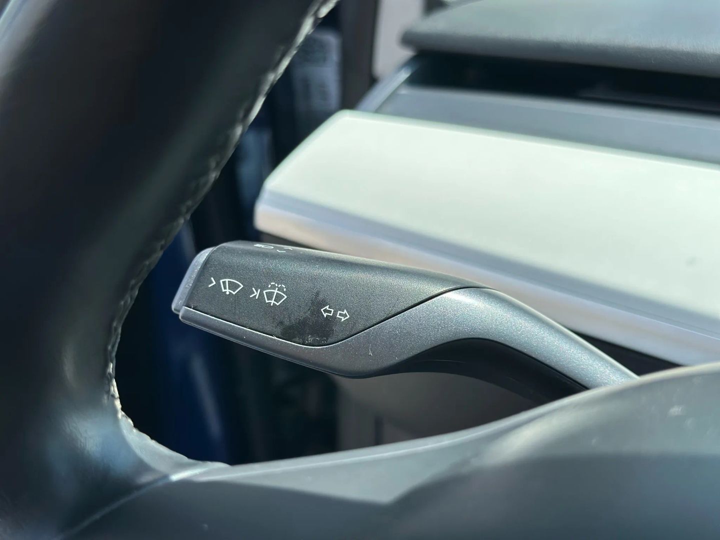 2018 TESLA MODEL 3 SEDAN DUAL ELECTRIC MOTORS LONG RANGE SEDAN 4D