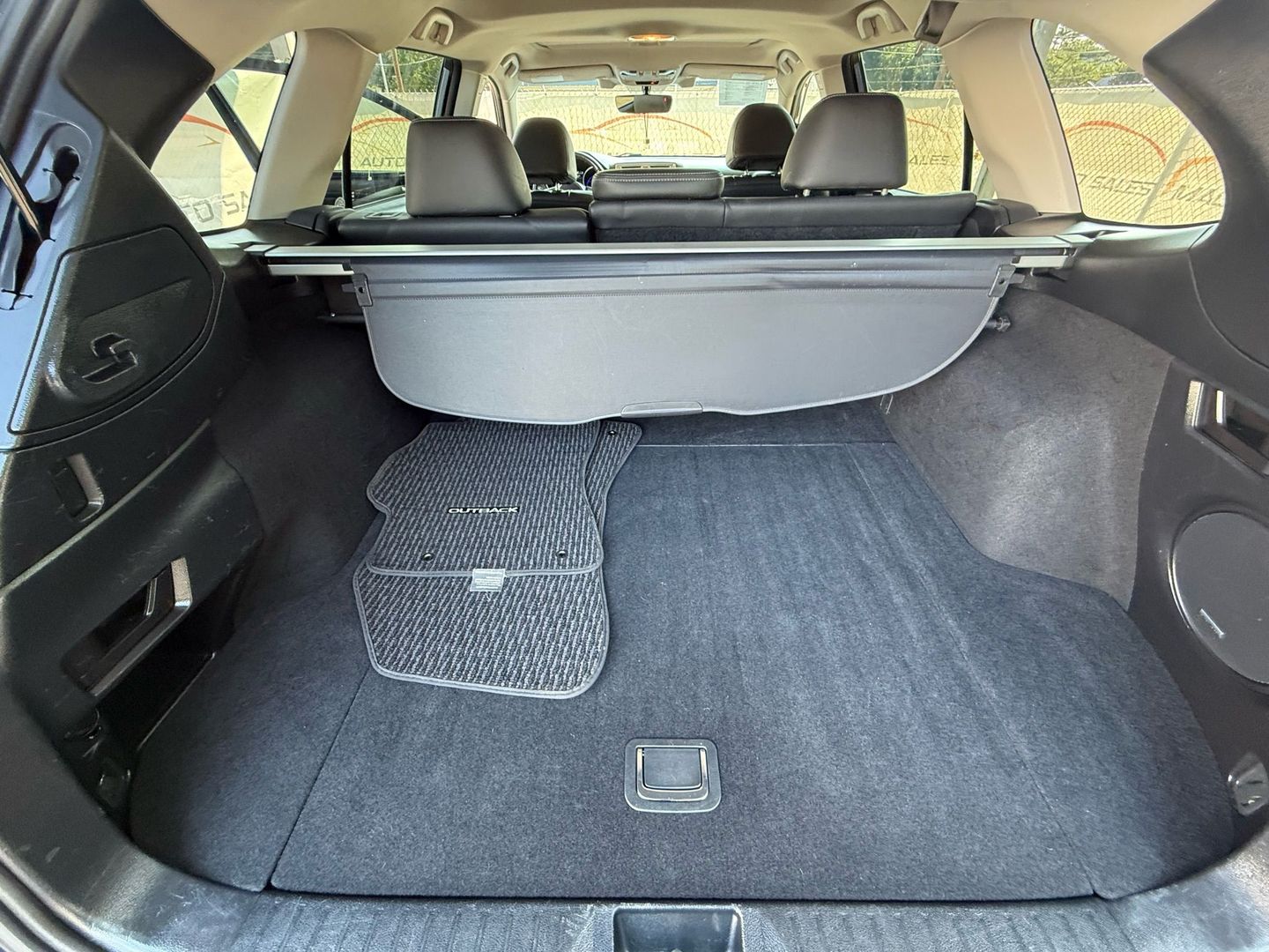 2017 Subaru Outback - Image 20