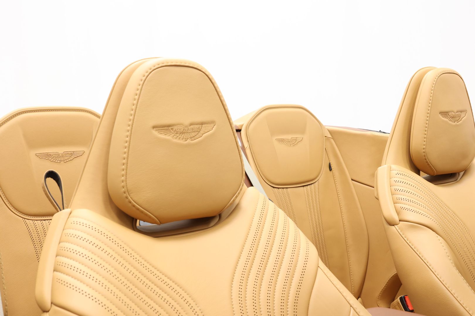 2019 Aston Martin Db11 - Image 77