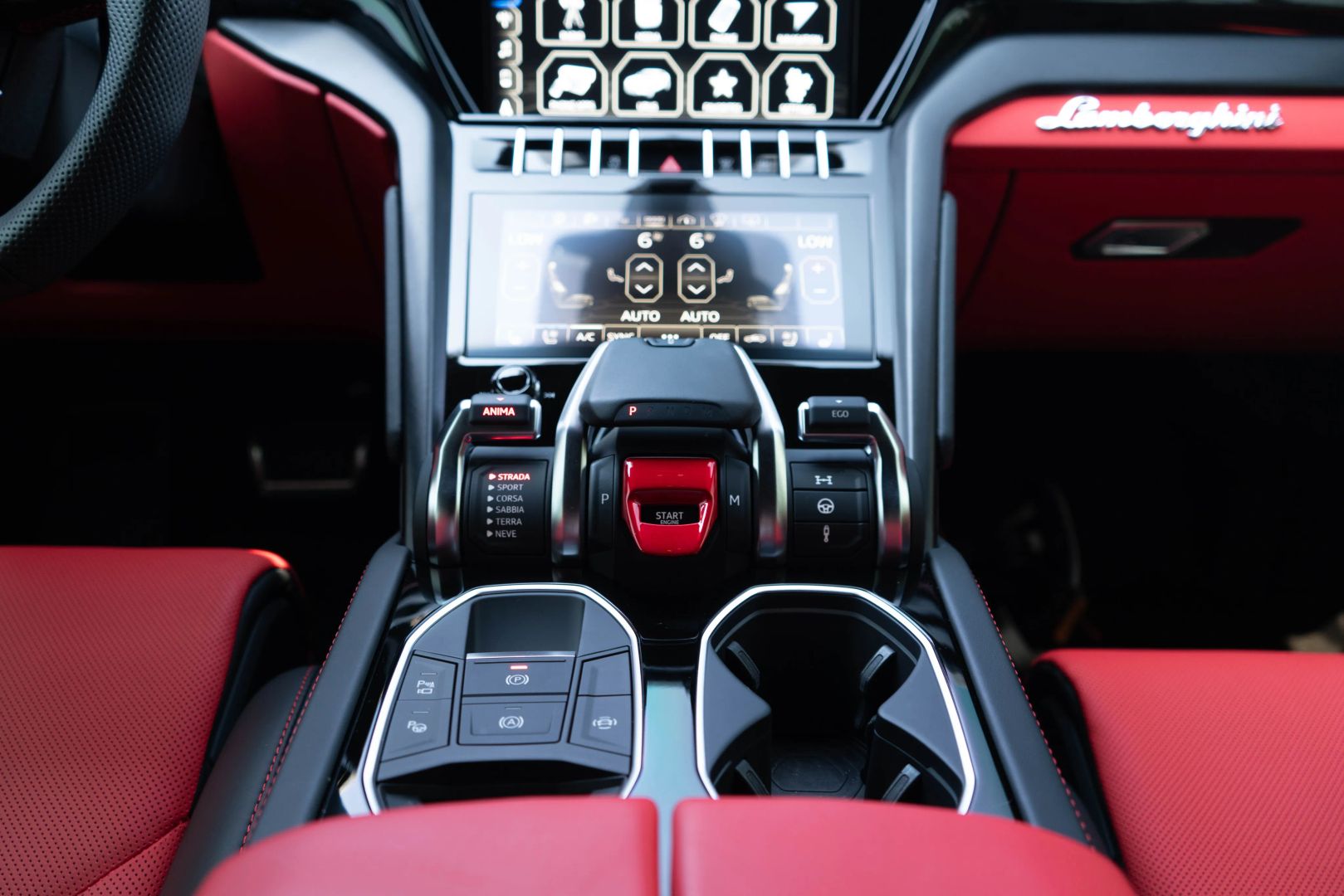 2022 Lamborghini Urus - Image 49