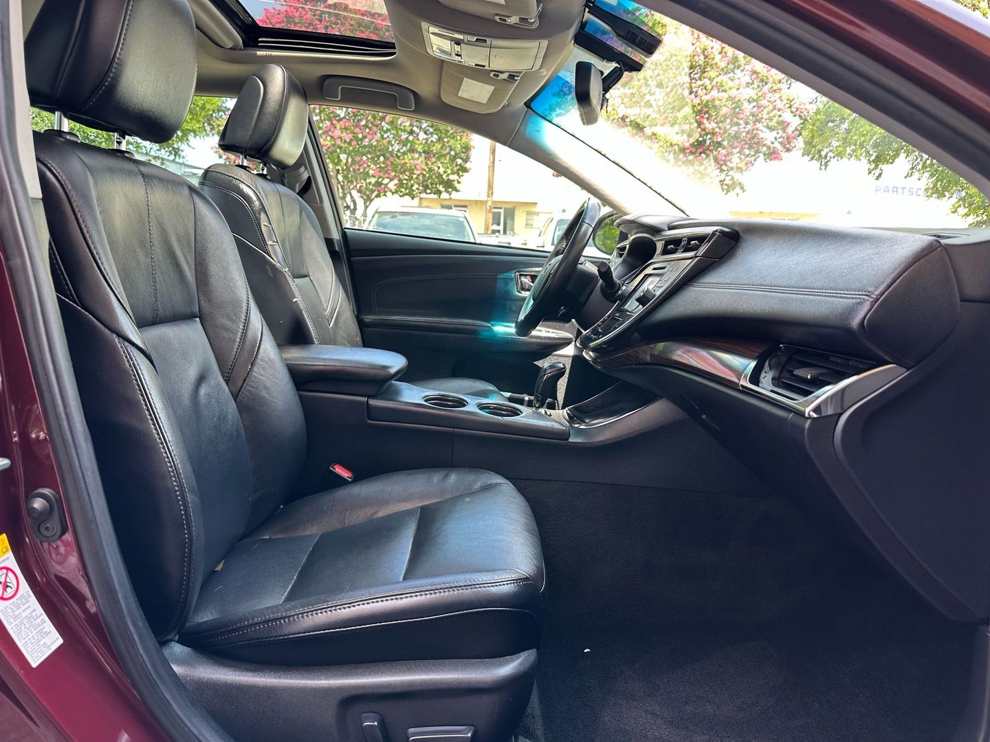 2015 Toyota Avalon - Image 20