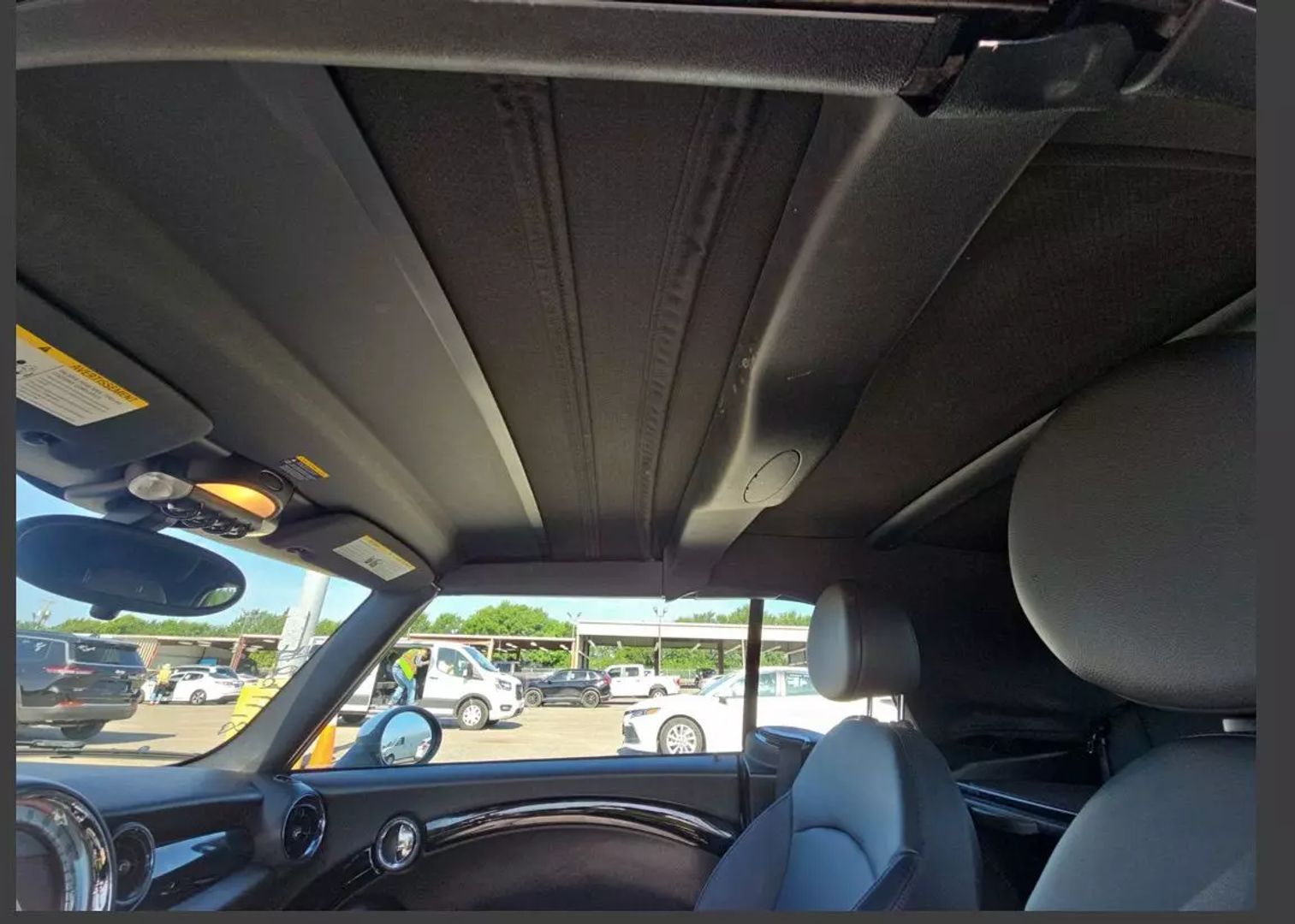 2014 Mini Convertible - Image 10