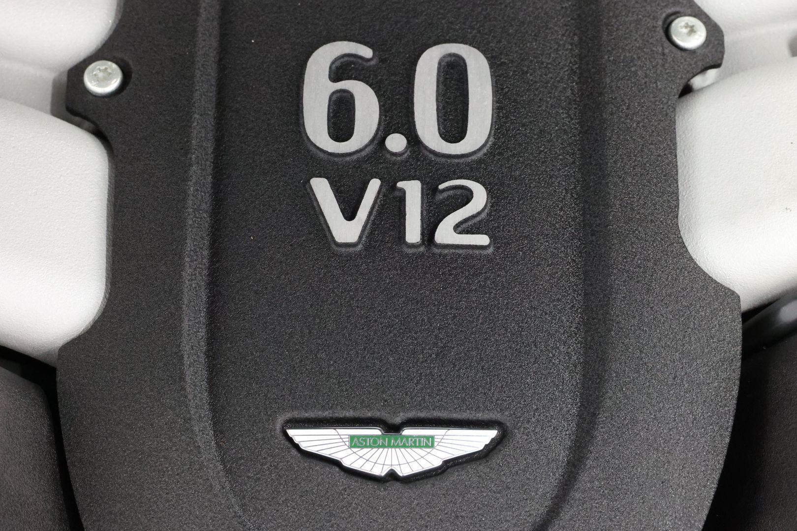 2015 Aston Martin Db9 - Image 90