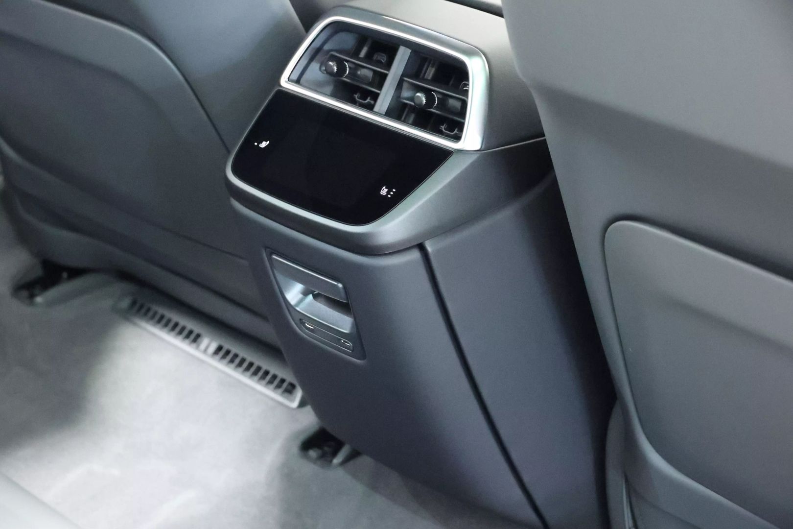2025 Lucid Air - Image 76