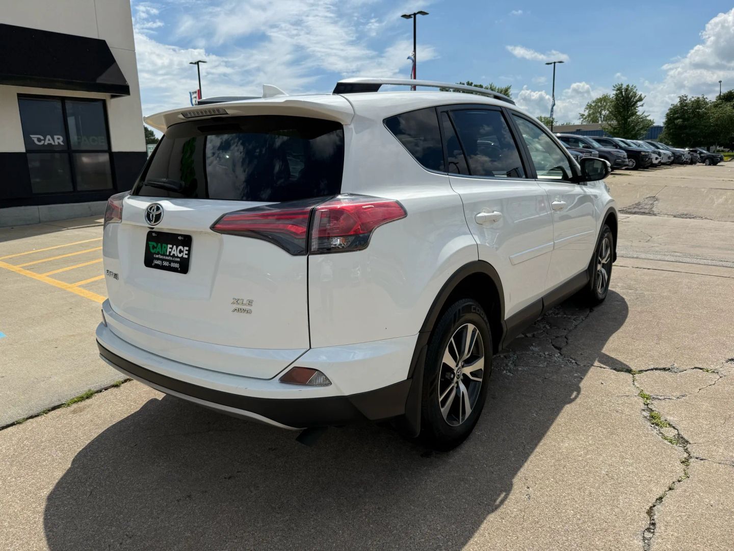 2017 Toyota Rav4 - Image 16
