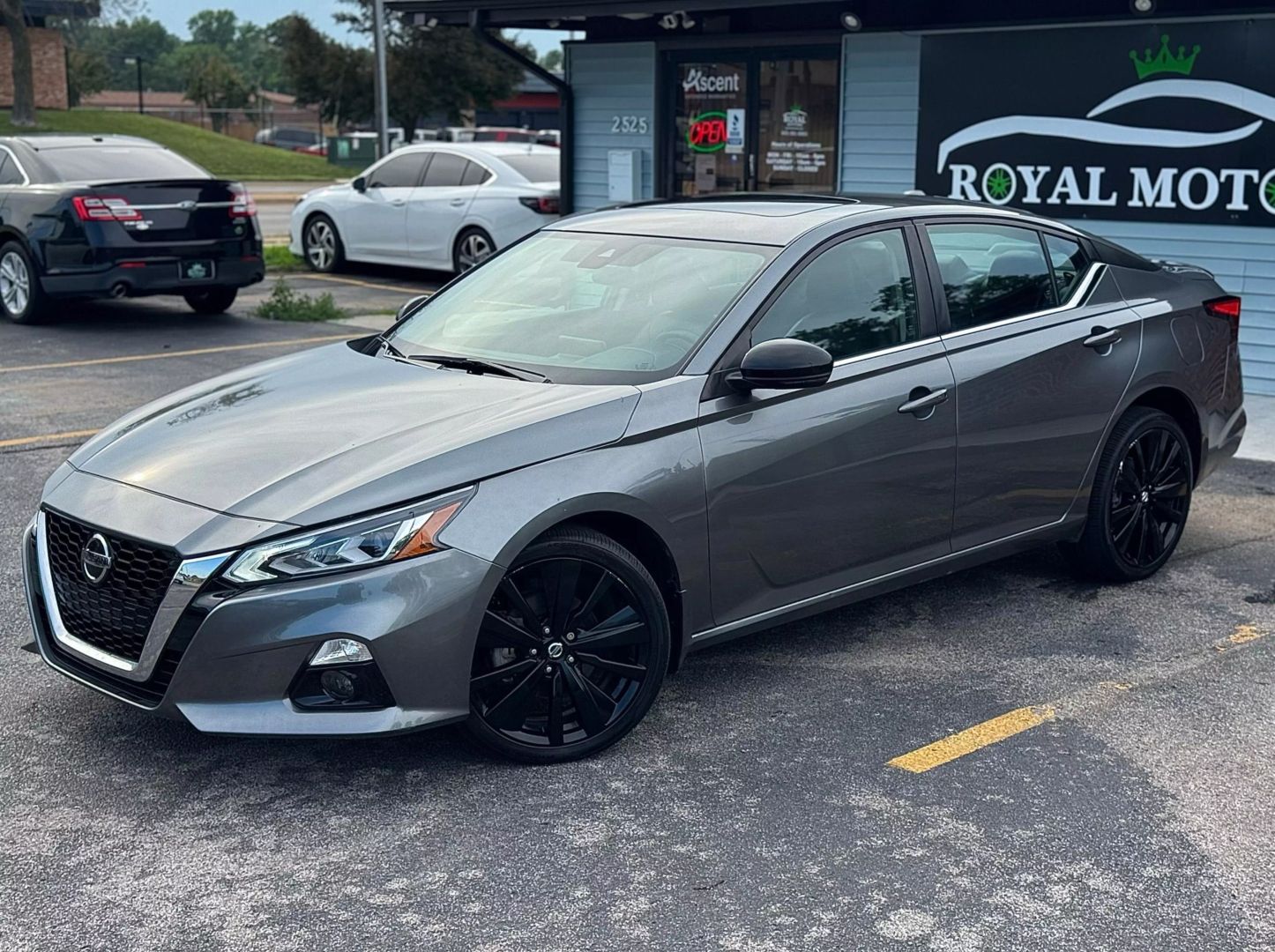 2022 Nissan Altima - Image 6