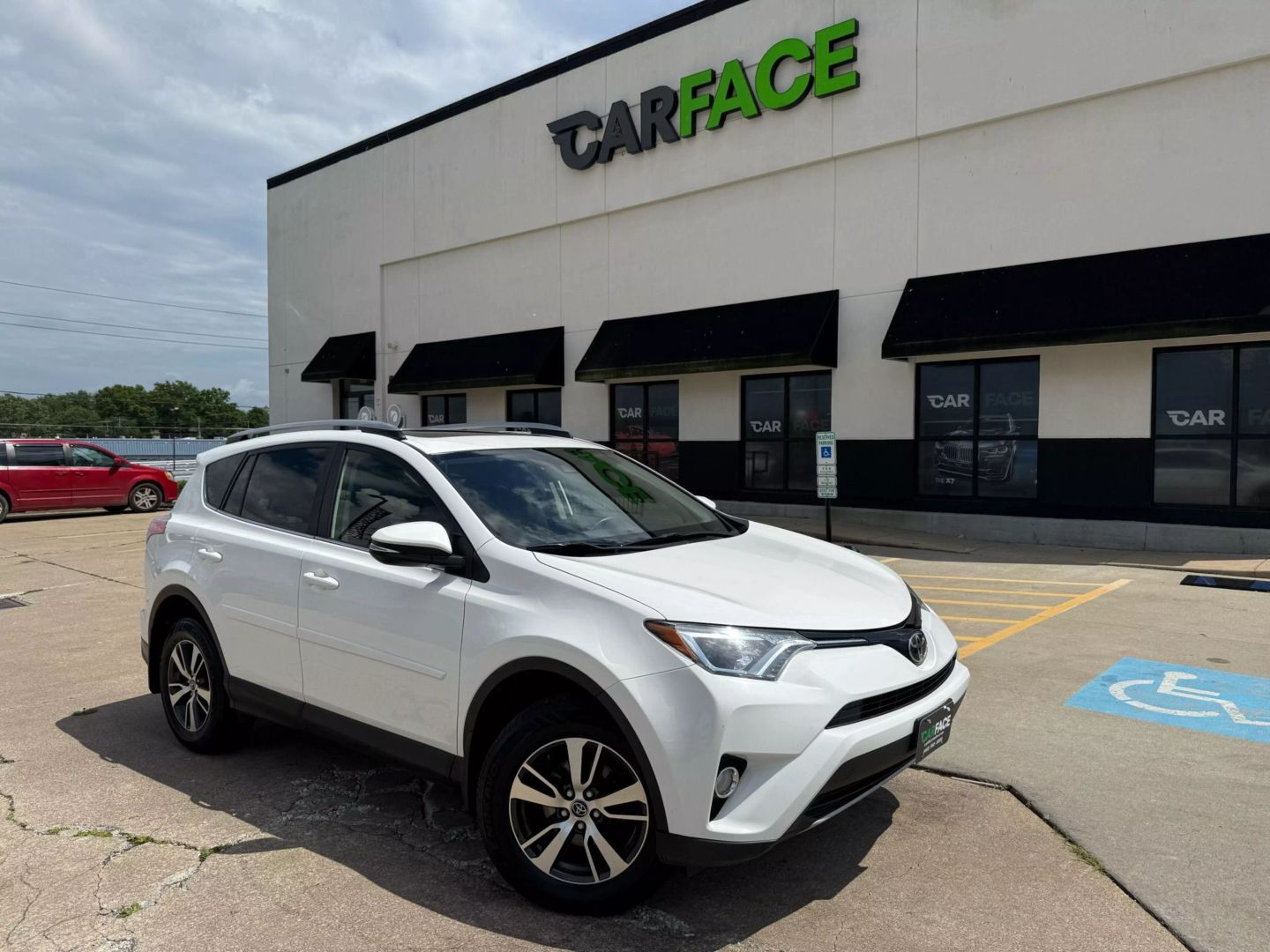 2017 Toyota Rav4 - Image 1
