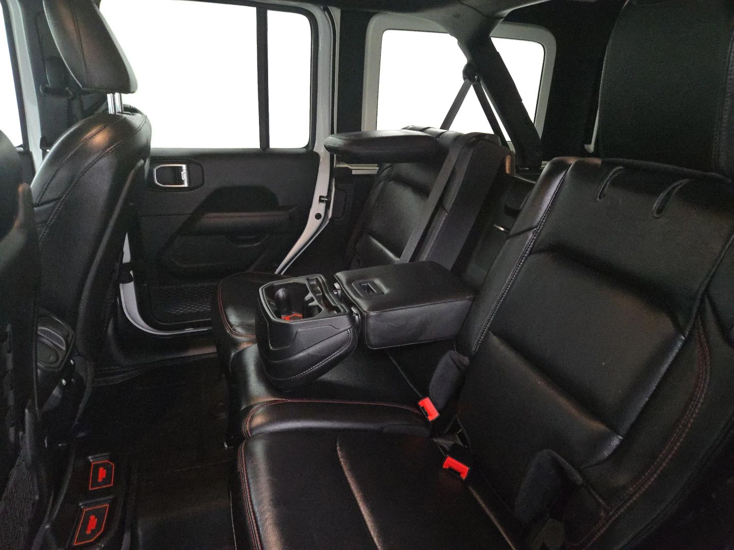 2019 Jeep Wrangler Unlimited - Image 14