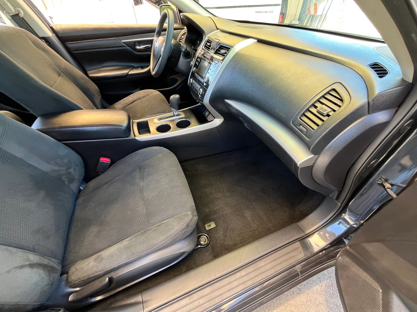 2015 Nissan Altima  Vin: 1n4al3ap5fc477044 Stock Id: 477044 - Image 12
