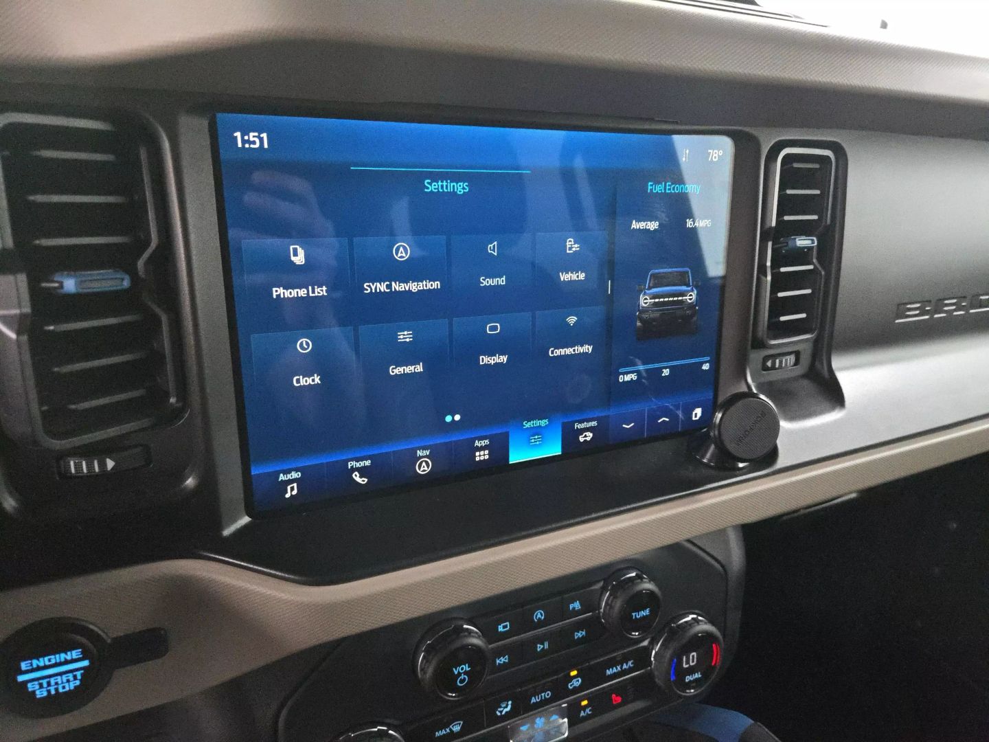 2023 Ford Bronco - Image 23