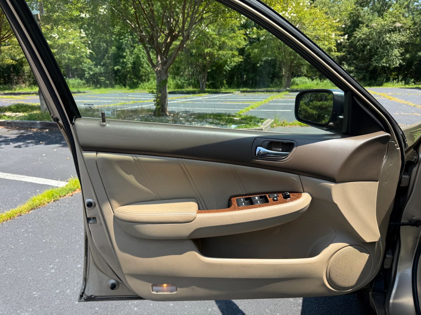 2006 Honda Accord - Image 9