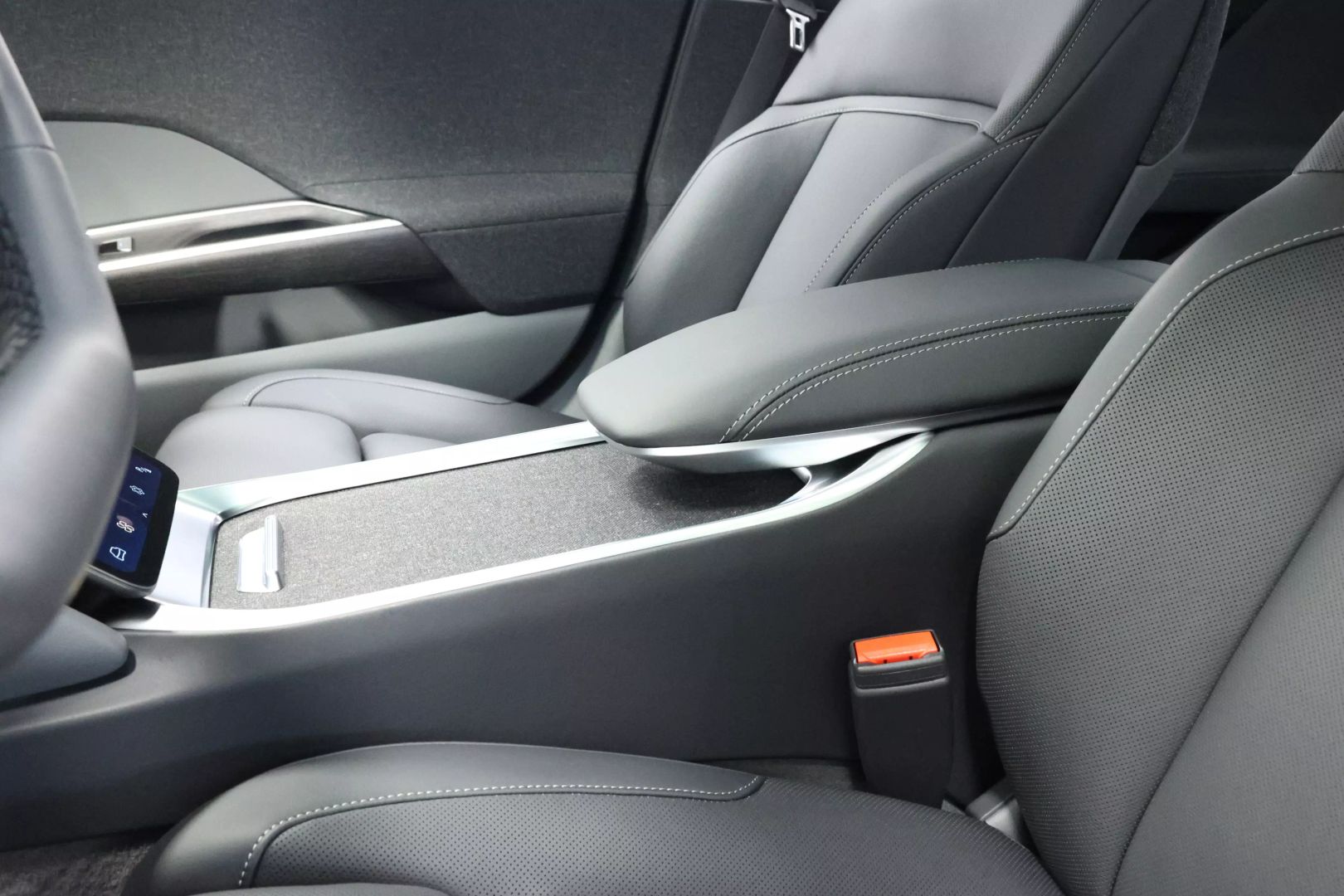 2025 Lucid Air - Image 45