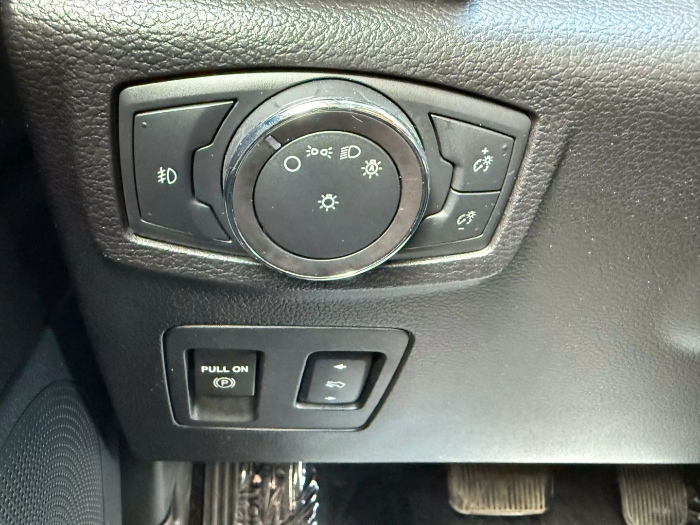 2018 Ford Expedition - Image 48