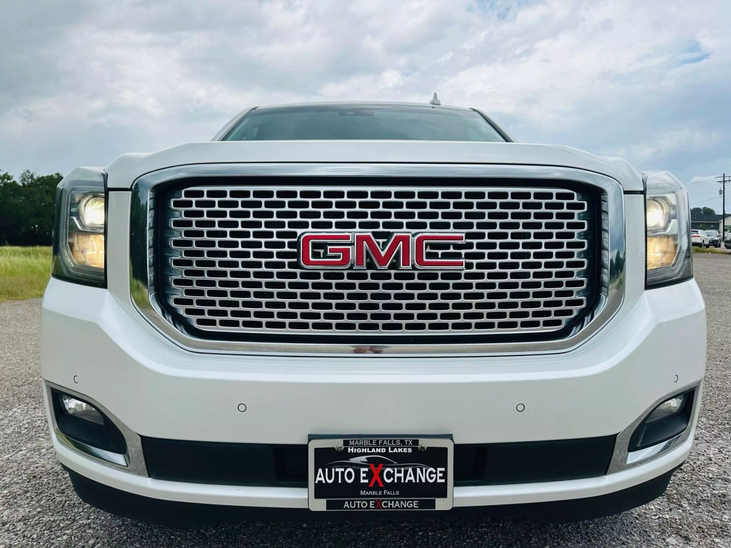 2017 Gmc Yukon Xl - Image 3