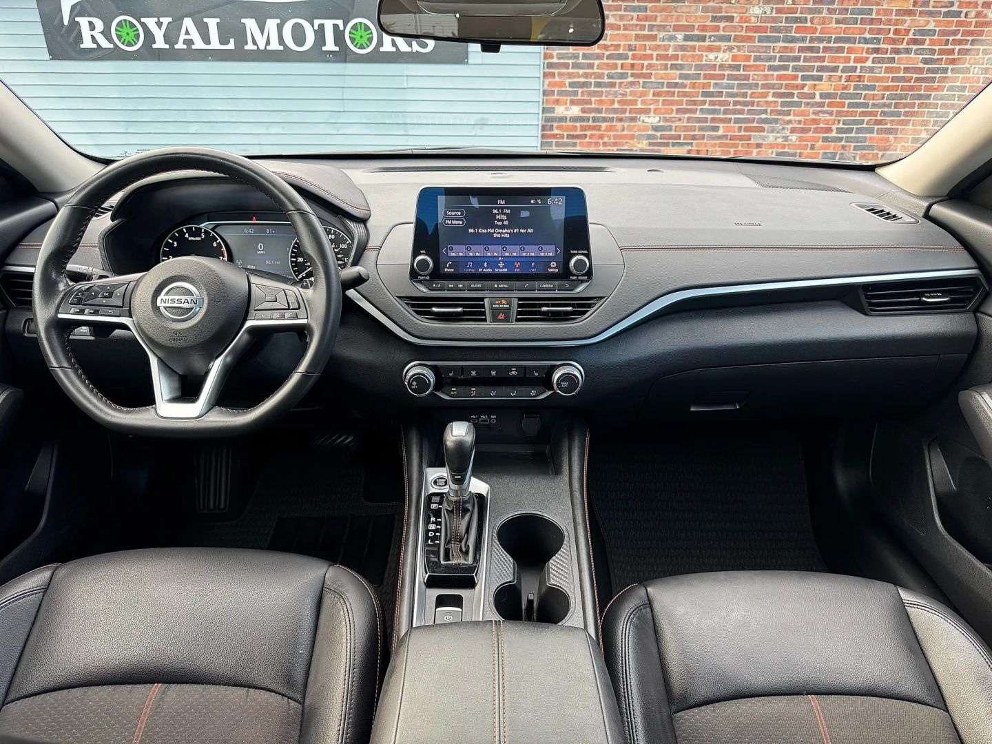 2022 Nissan Altima - Image 23