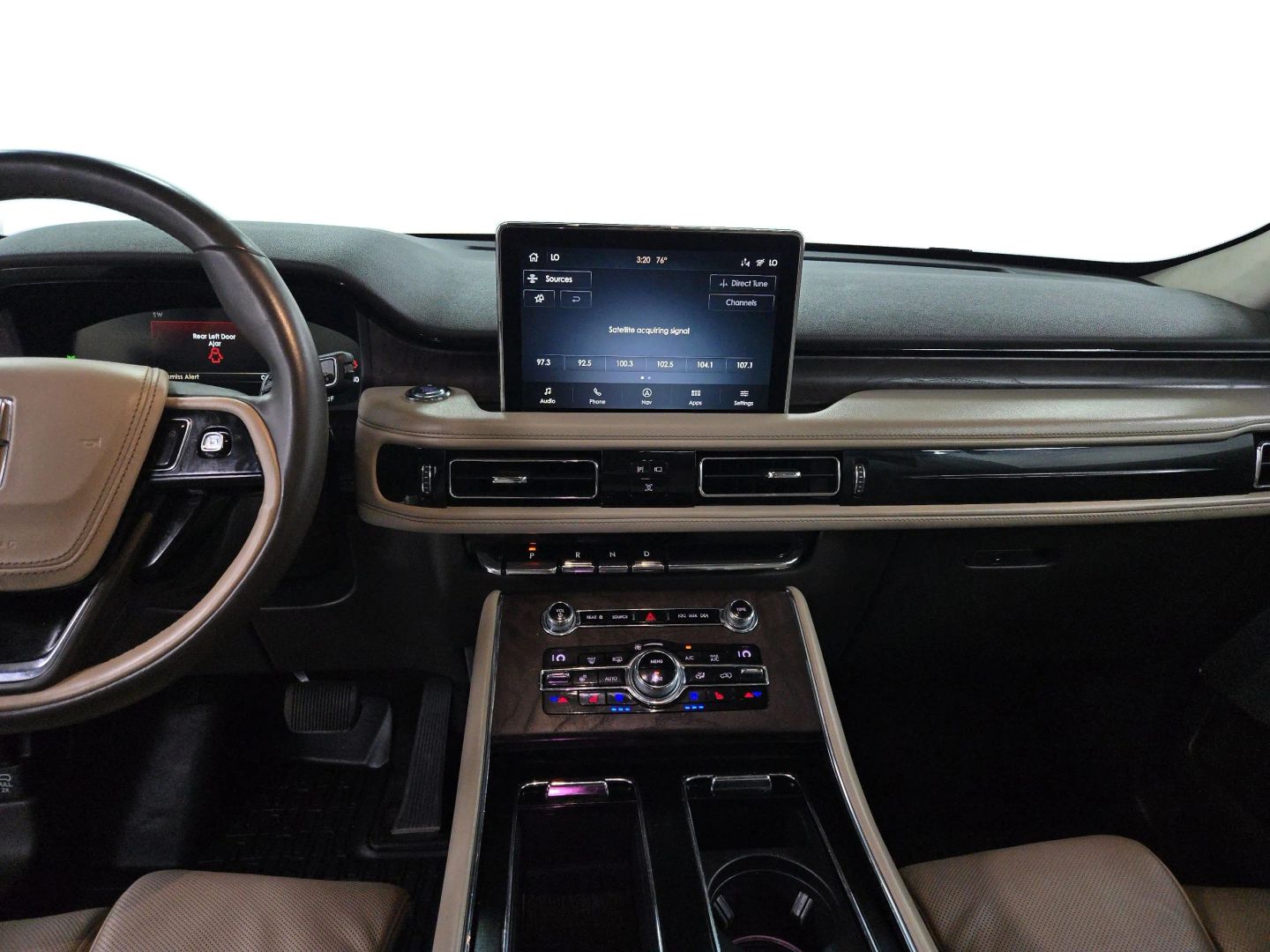 2020 Lincoln Aviator - Image 14