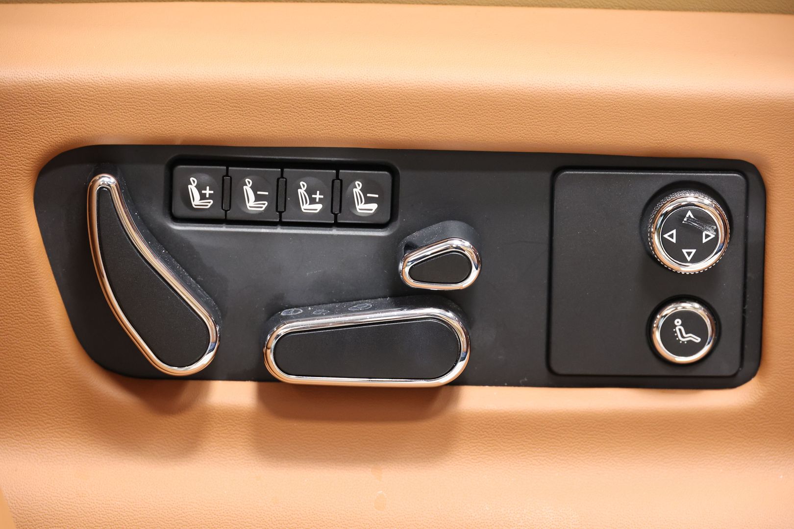 2023 Bentley Bentayga Ewb - Image 109