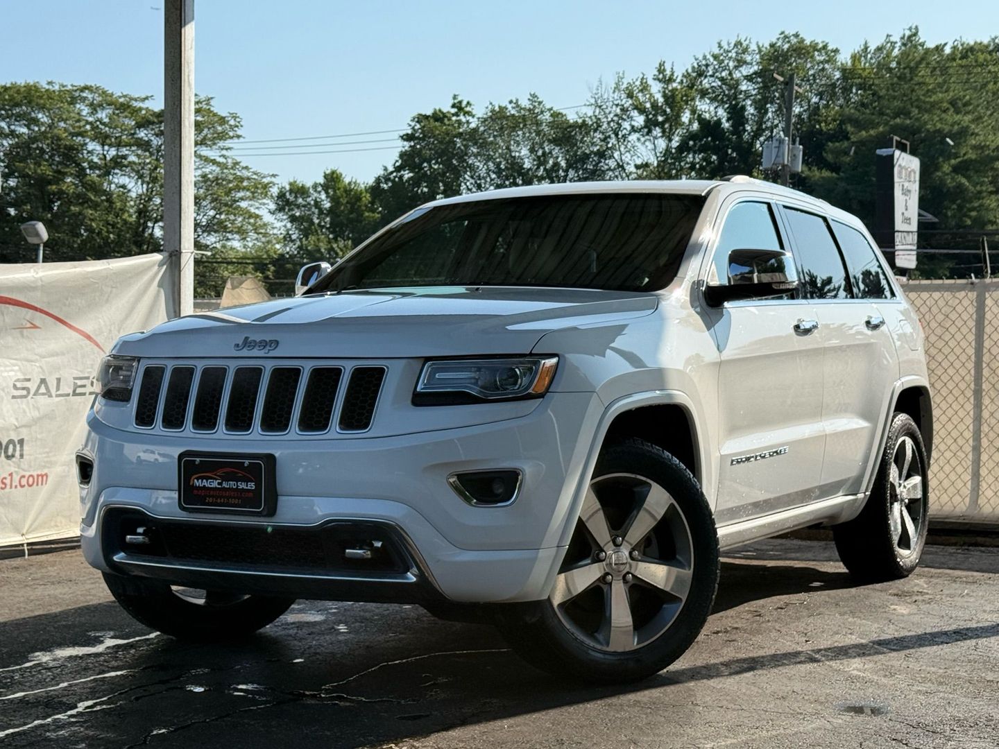 2015 Jeep Grand Cherokee - Image 1