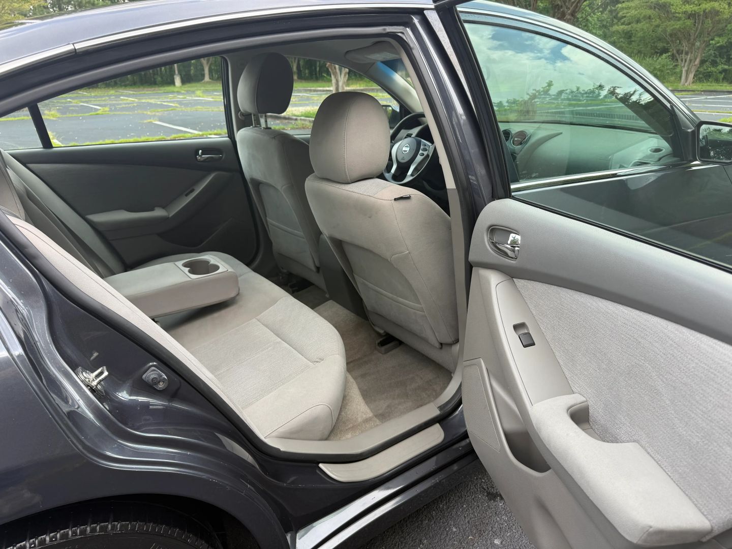 2012 Nissan Altima - Image 13