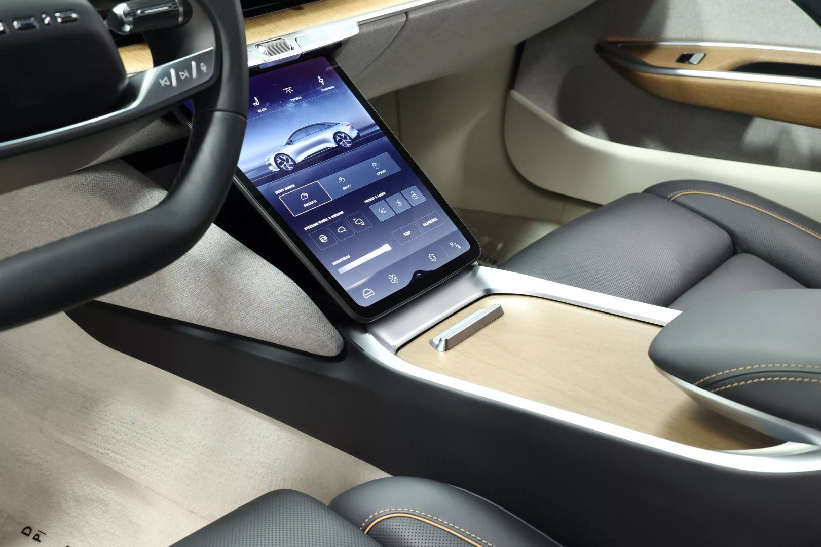 2025 Lucid Air - Image 52
