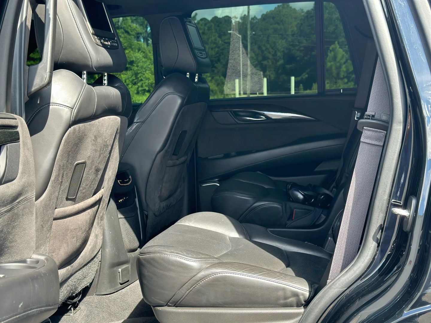 2016 CADILLAC ESCALADE SUV V8, 6.2 LITER PLATINUM SPORT UTILITY 4D