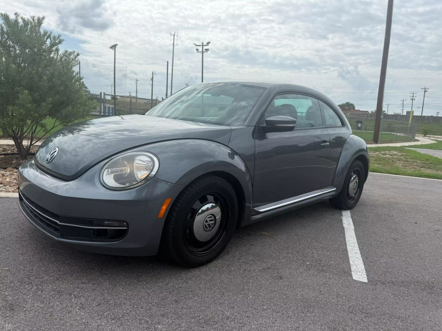 2014 Volkswagen Beetle - Image 4