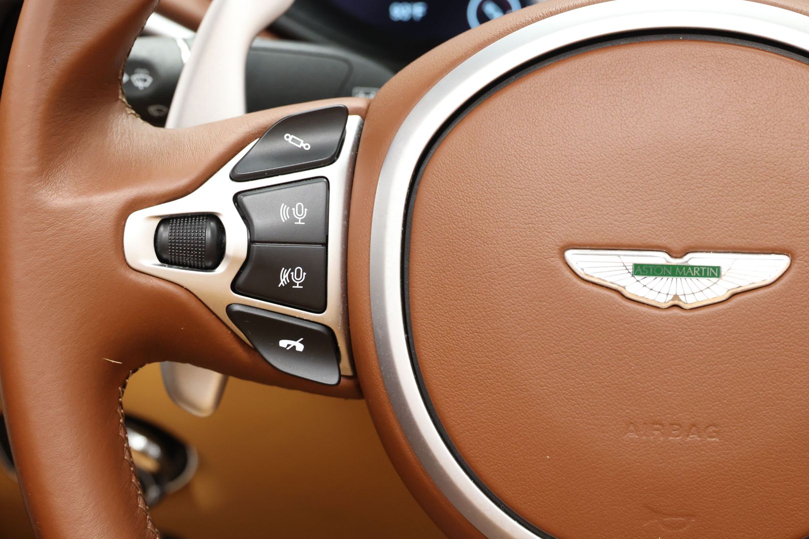 2019 Aston Martin Db11 - Image 27