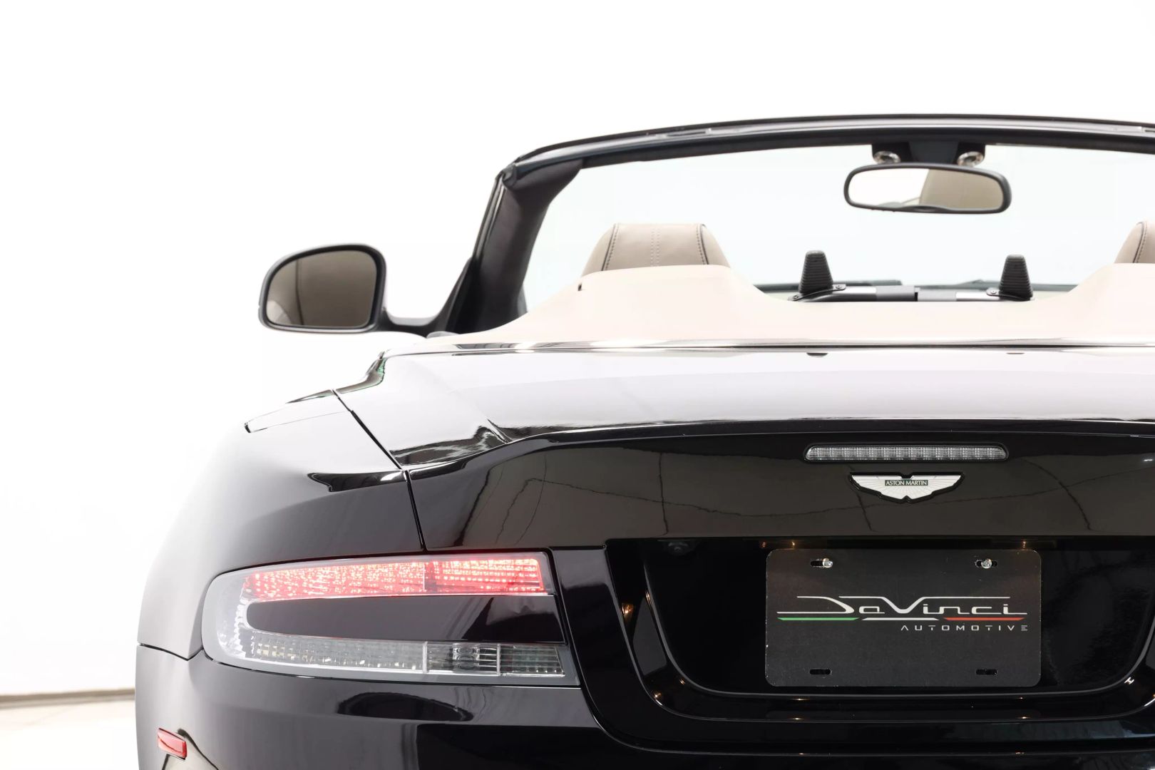 2015 Aston Martin Db9 - Image 55