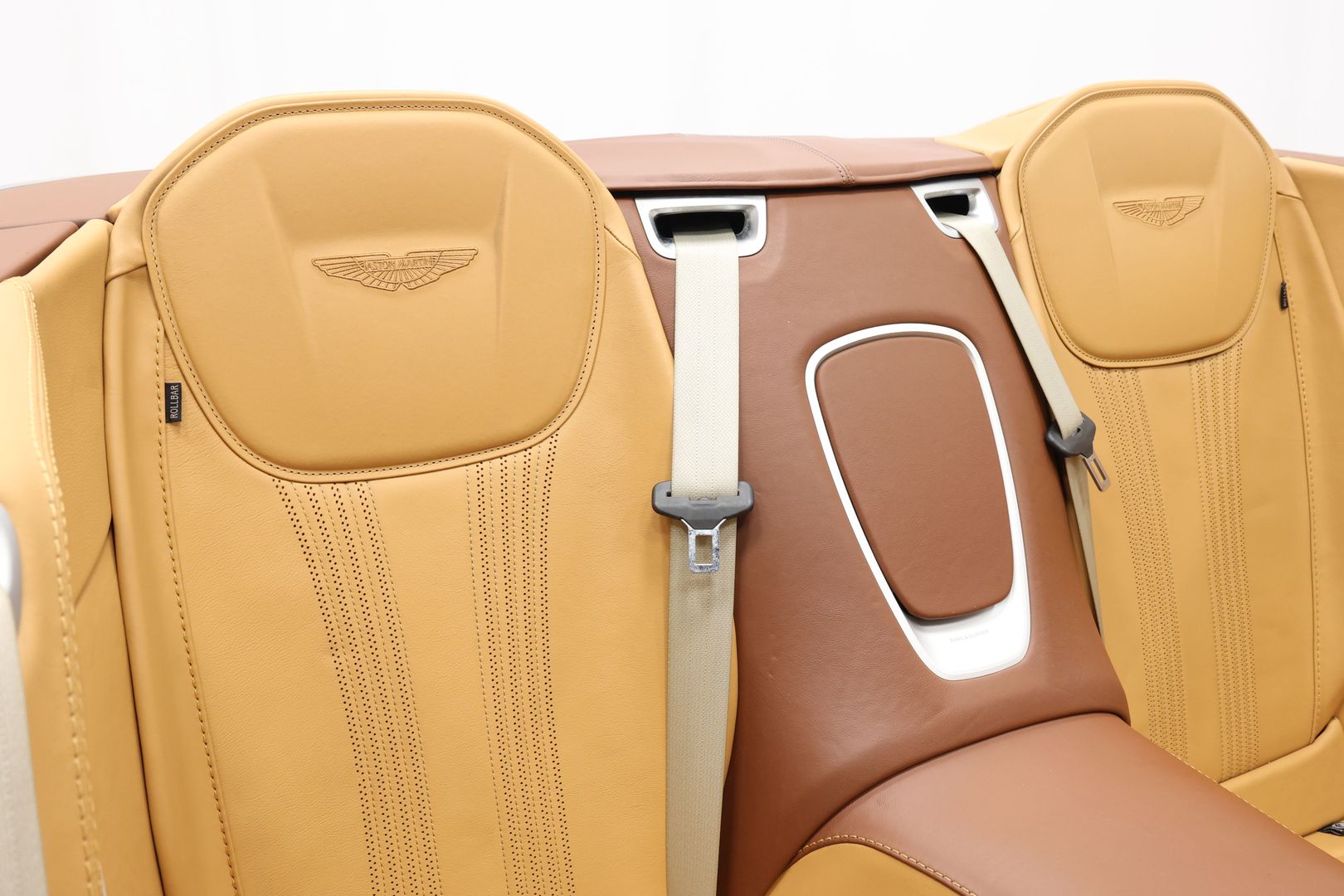 2019 Aston Martin Db11 - Image 65