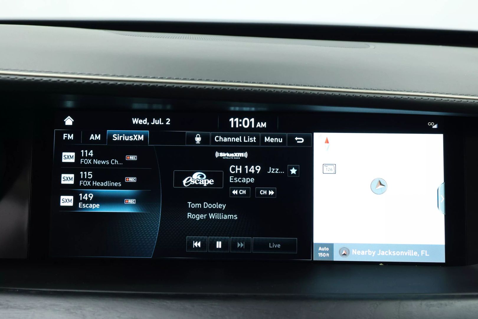 2020 Genesis G90 - Image 34