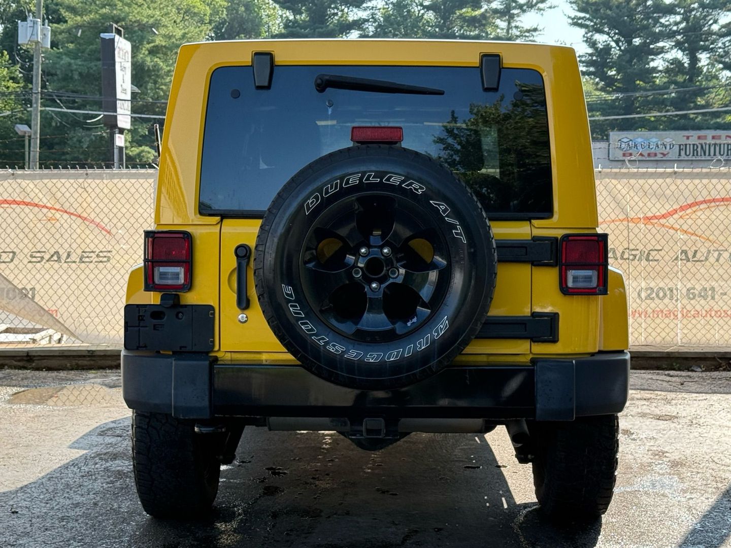 2015 Jeep Wrangler - Image 10