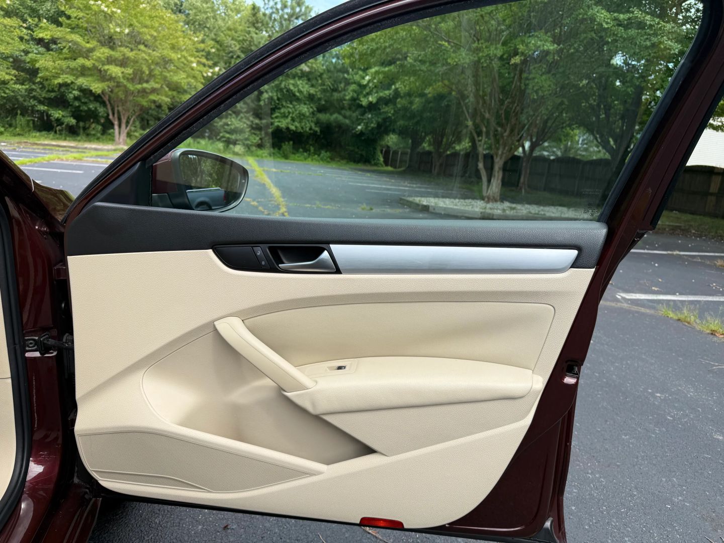 2012 Volkswagen Passat - Image 14