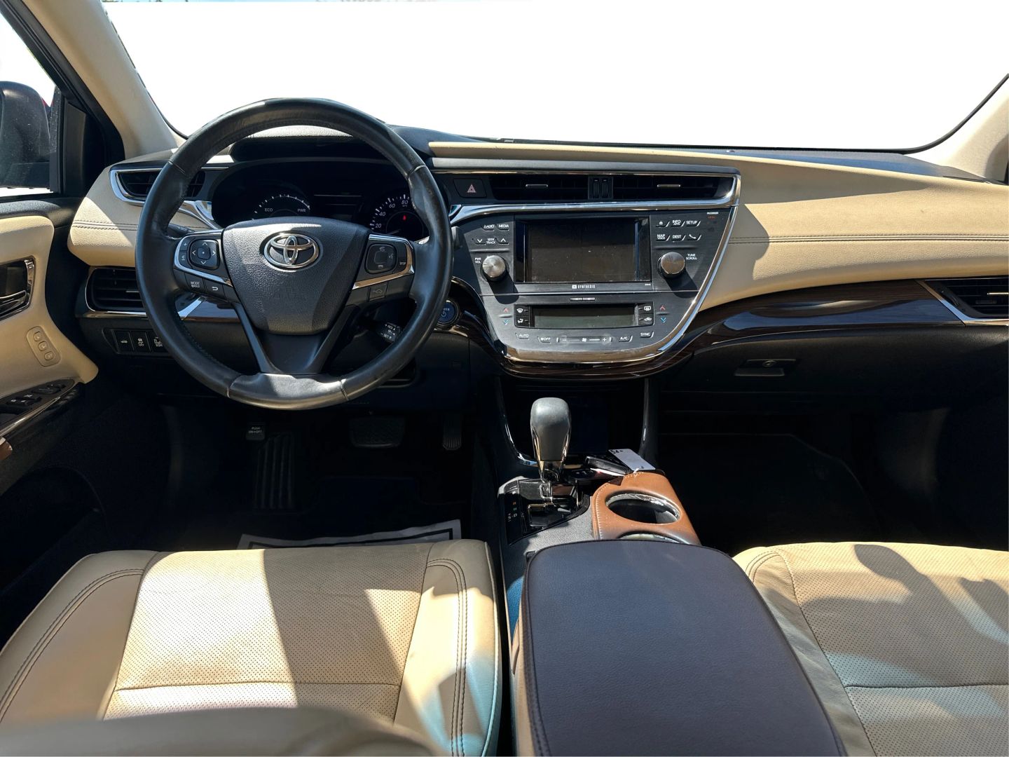 2014 TOYOTA AVALON SEDAN 4-CYL, HYBRID, 2.5 LITER LIMITED HYBRID SEDAN 4D