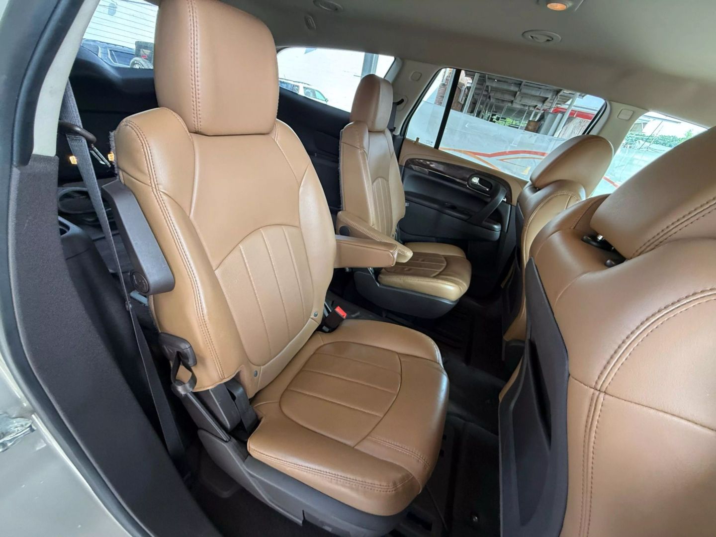2015 Buick Enclave - Image 25