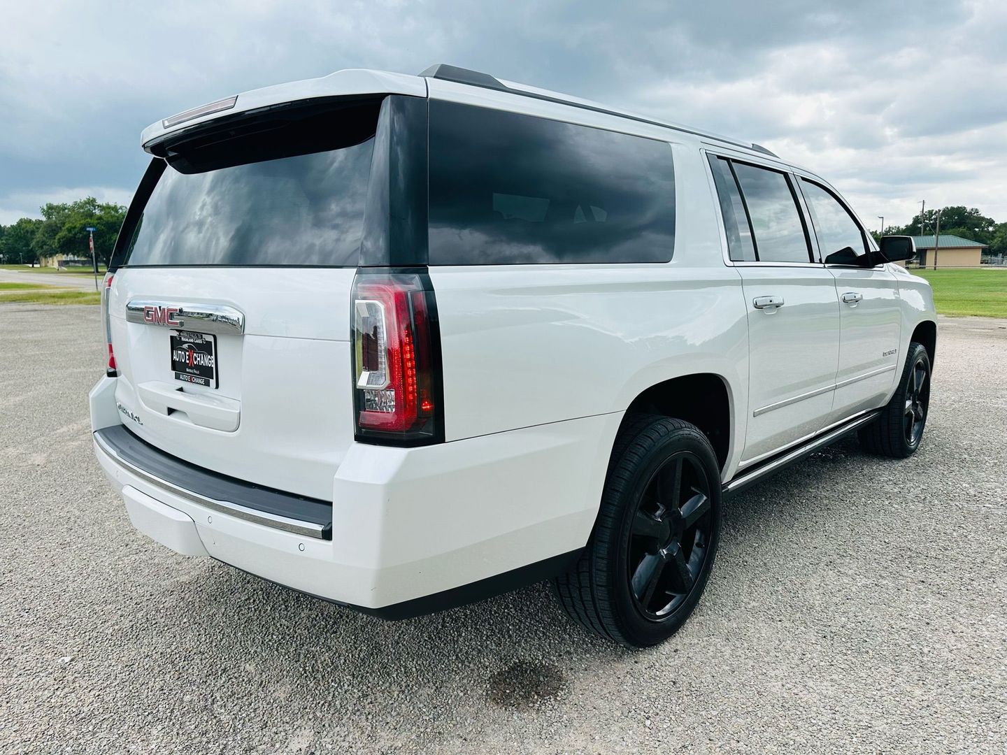 2017 Gmc Yukon Xl - Image 6