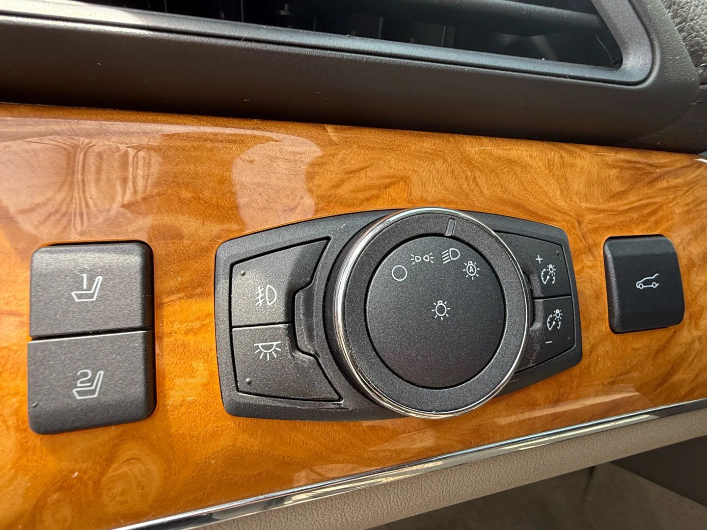 2014 Lincoln Mkx - Image 21